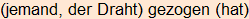 Moment bitte, deutsche Bedeutung nur für angemeldete Benutzer verzögerungsfrei.